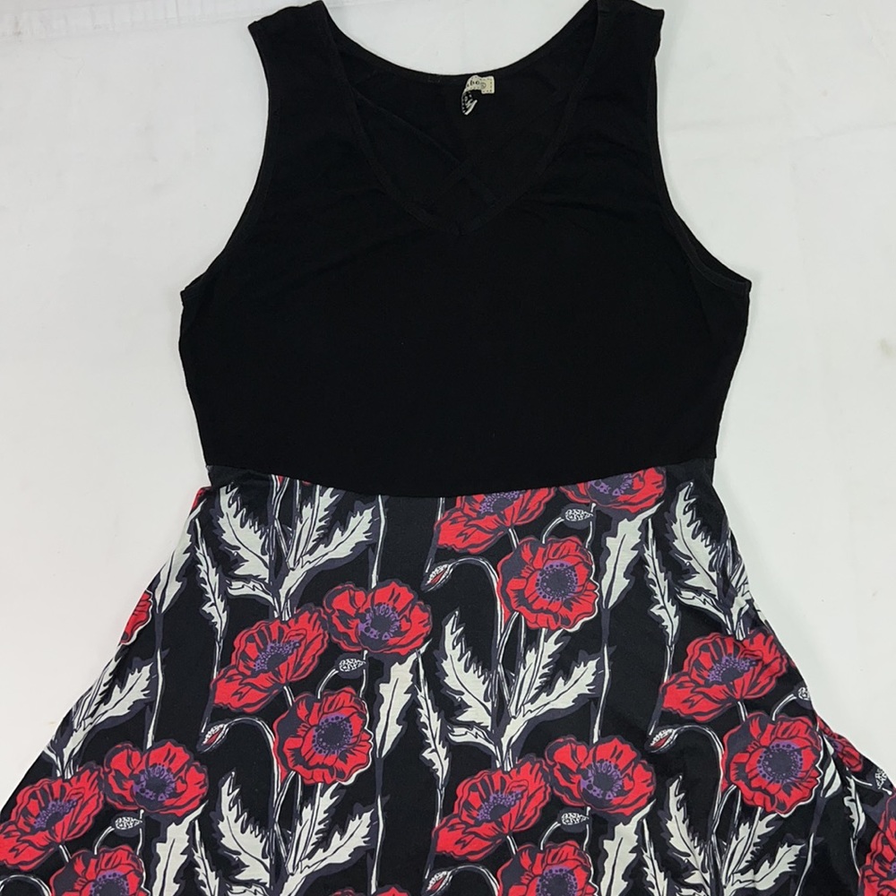 2328 womens moyabo flower dress